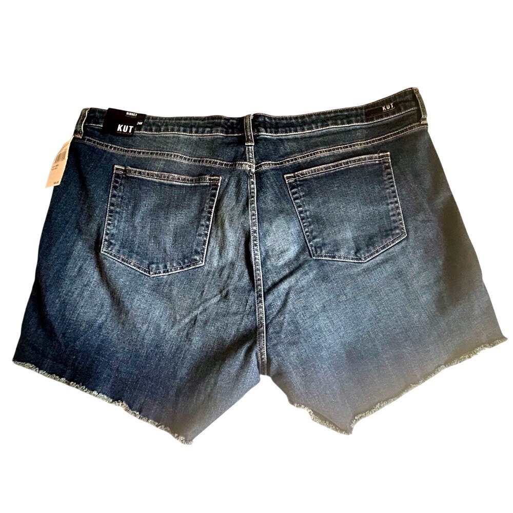Kut from the Kloth Gidget Fray Shorts Dark Wash Denim 24W KS0099GA8 - Picture 3 of 8